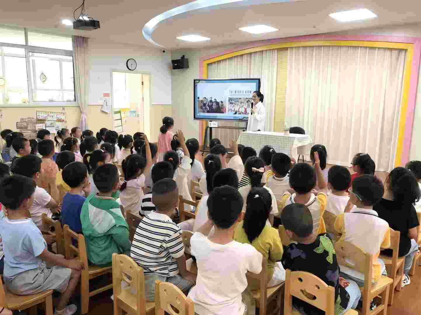 幼儿园讲座2(1).jpg